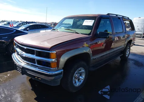 1998 Chevrolet Suburban 1500 from USA, damaged, VIN 1GNFK16R5WJ304497